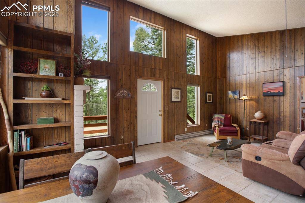 Florissant, CO 80816,130 Oak LN
