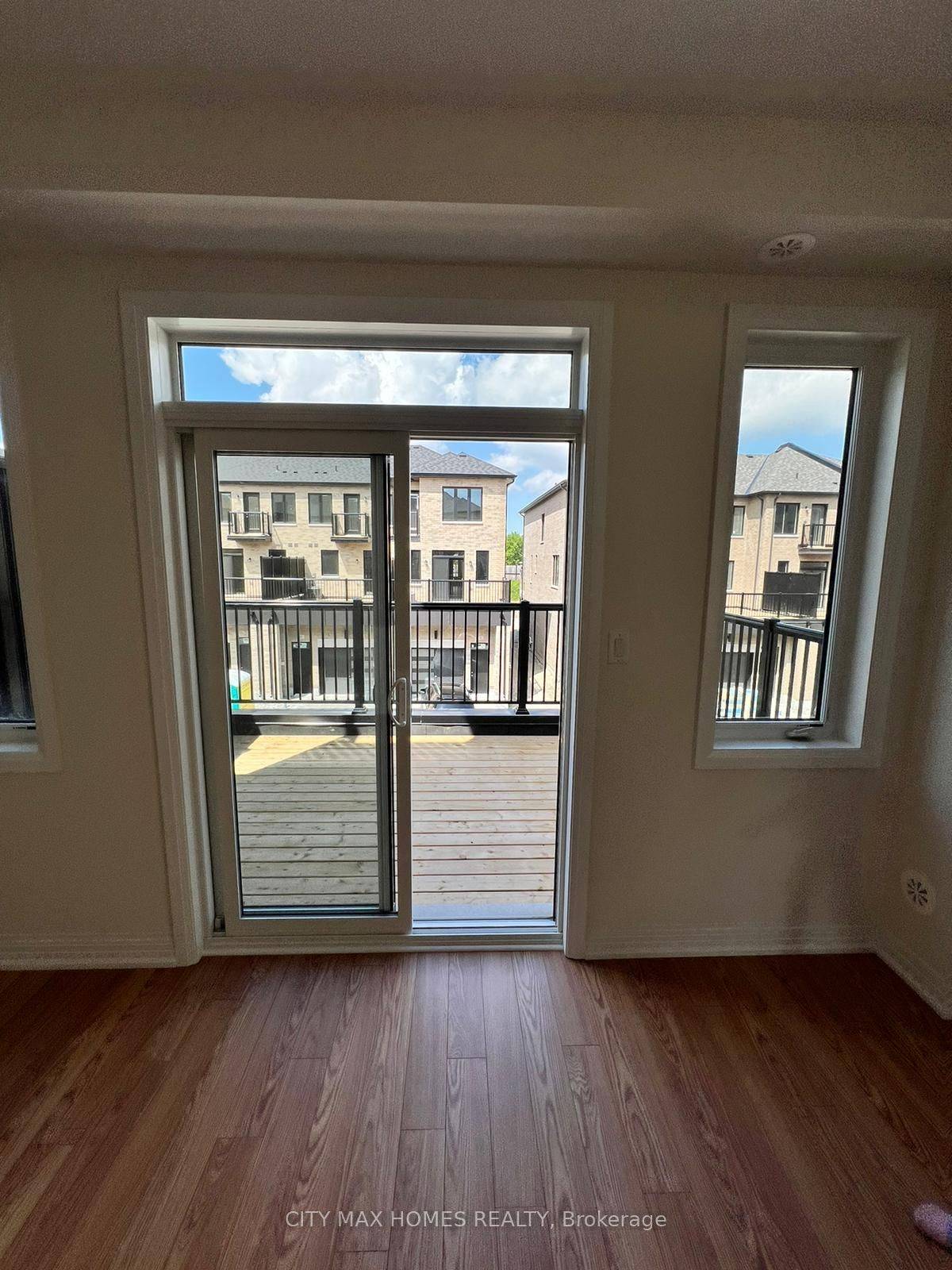 Barrie, ON L4N 6K7,15 Cherry Hill LN