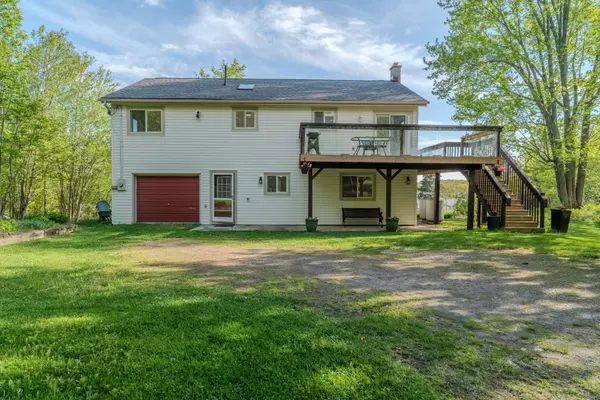 Mckellar, ON P0G 1C0,17 Harriet ST