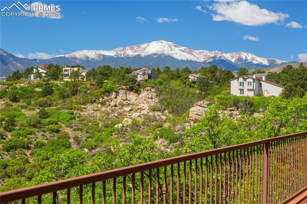 Colorado Springs, CO 80919,935 Point Of The Pines DR