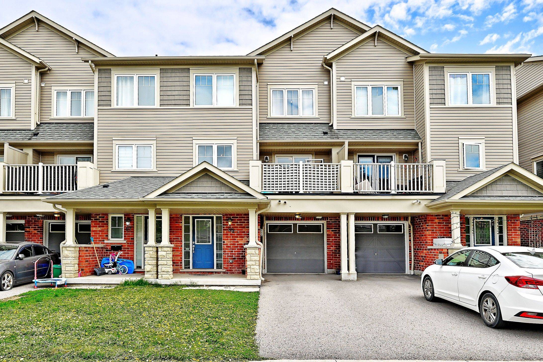 85 Tabaret CRES, Oshawa, ON L1L 0G5