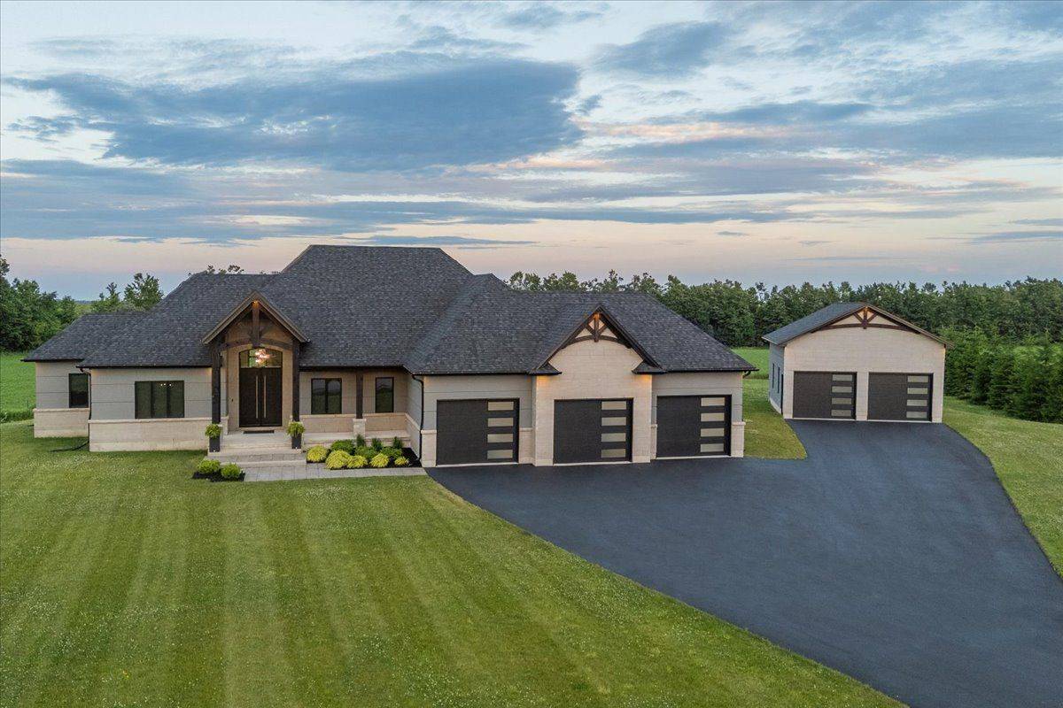 1 Best CT, Oro-medonte, ON L0L 2L0