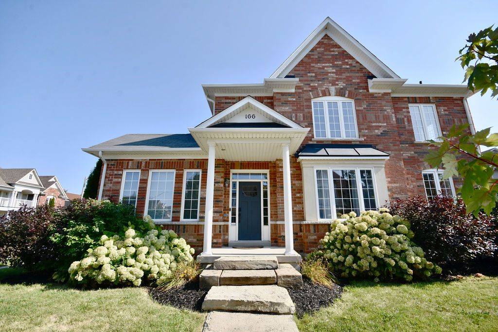 Barrie, ON L4M 7H4,166 SUCCESSION CRES