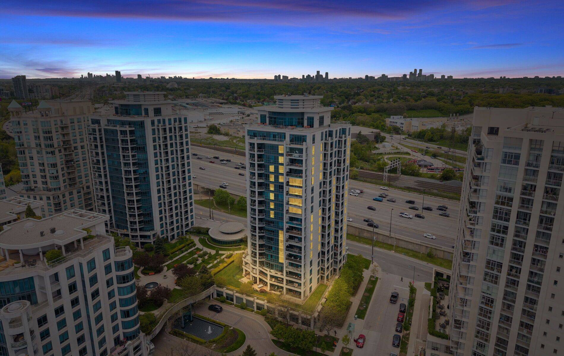 2083 Lake Shore BLVD W #1613, Toronto W06, ON M8V 4G2
