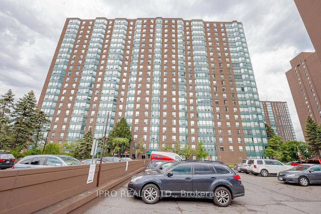 Mississauga, ON L5B 4B1,135 Hillcrest AVE #1213