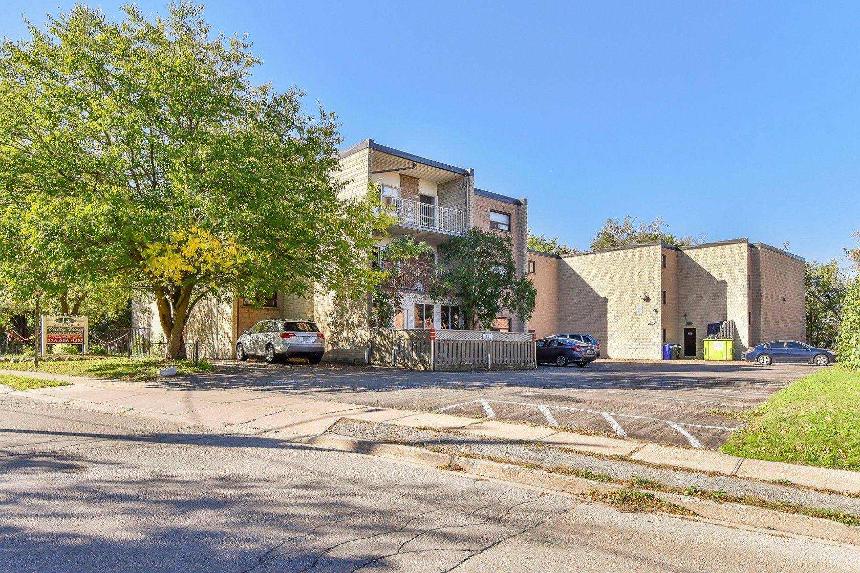 14 Albert ST #20, Cambridge, ON N1R 3M4