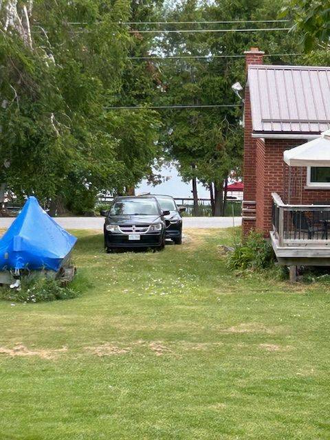 Kawartha Lakes, ON K9V 4R6,11 Sturgeon CRES