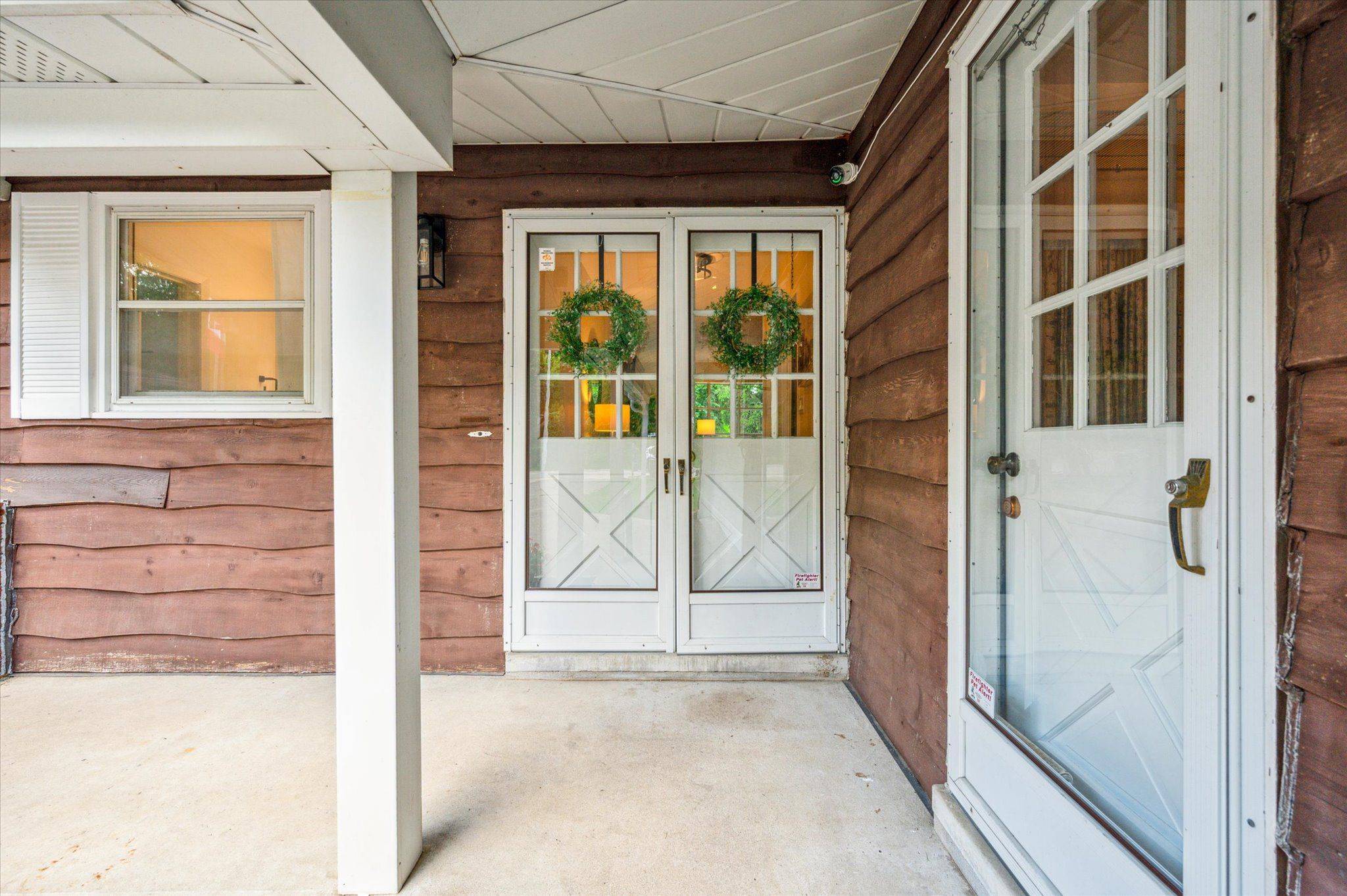 Waterloo, ON N2L 4C3,118 Moccasin DR
