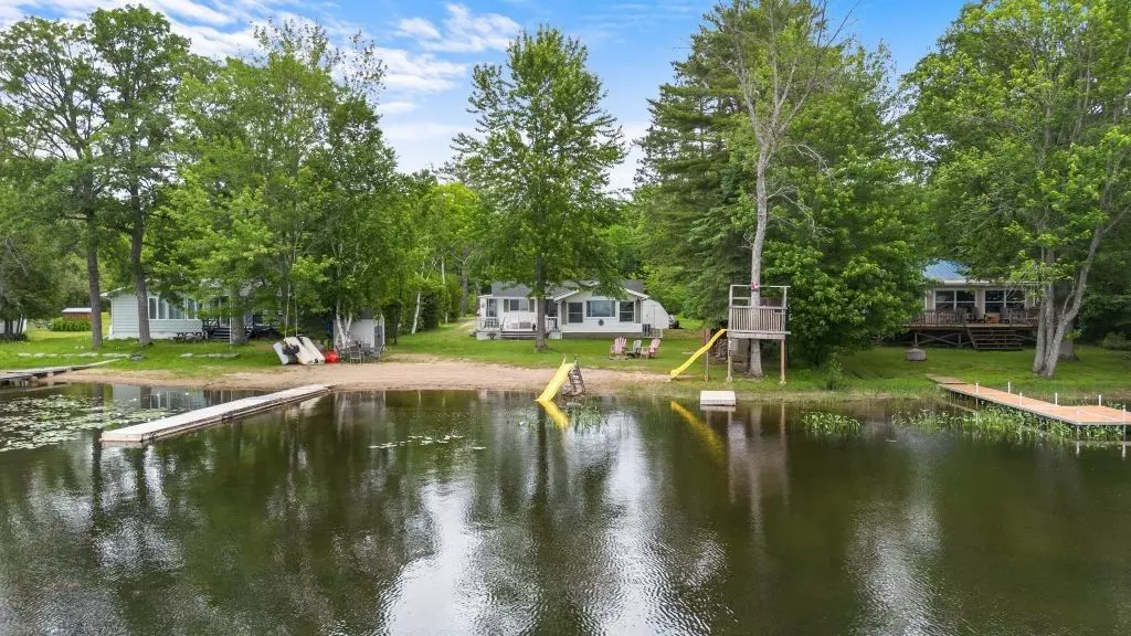 Kawartha Lakes, ON K0M 2B0,212 North Shore RD