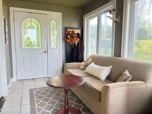 Oro-medonte, ON L3V 6H1,1185 Woodland DR