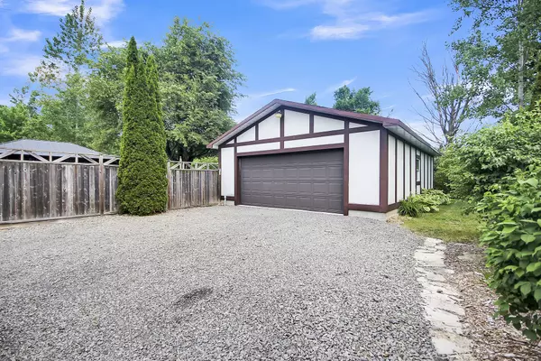 Manotick - Kars - Rideau Twp And Area, ON K0A 2T0,6942 Gallagher RD