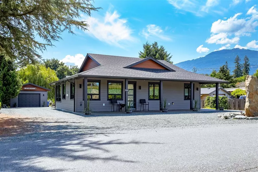 10647 Olsen Rd, Saltair, BC V9G 2B1
