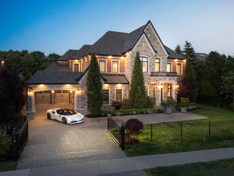 97 Carmichael CRES, King, ON L7B 0N2