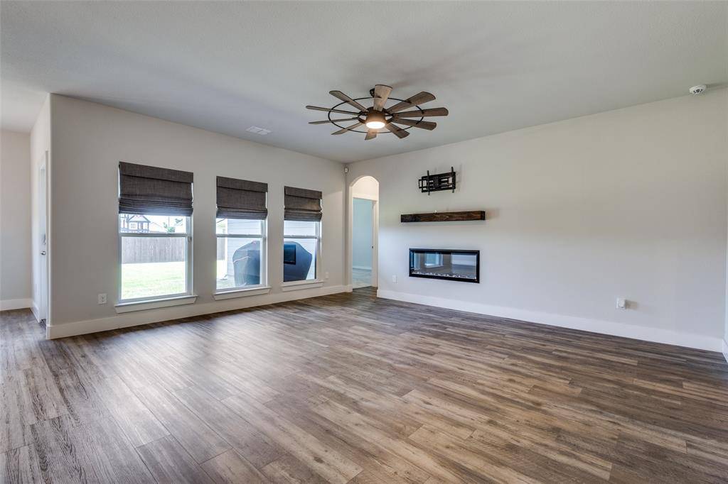 Tioga, TX 76271,611 Kyle Drive