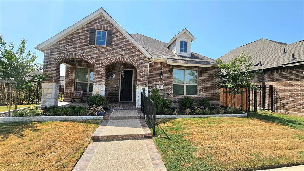 Arlington, TX 76005,4851 Cypress Thorn Drive