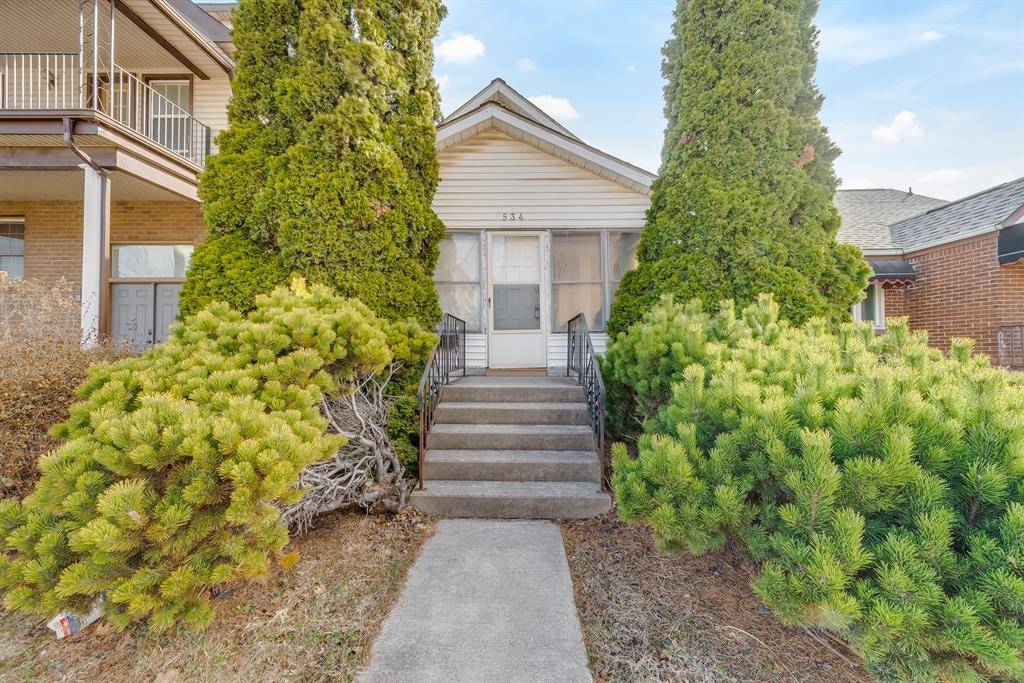 Windsor, ON N9B 2Y9,534 CALIFORNIA