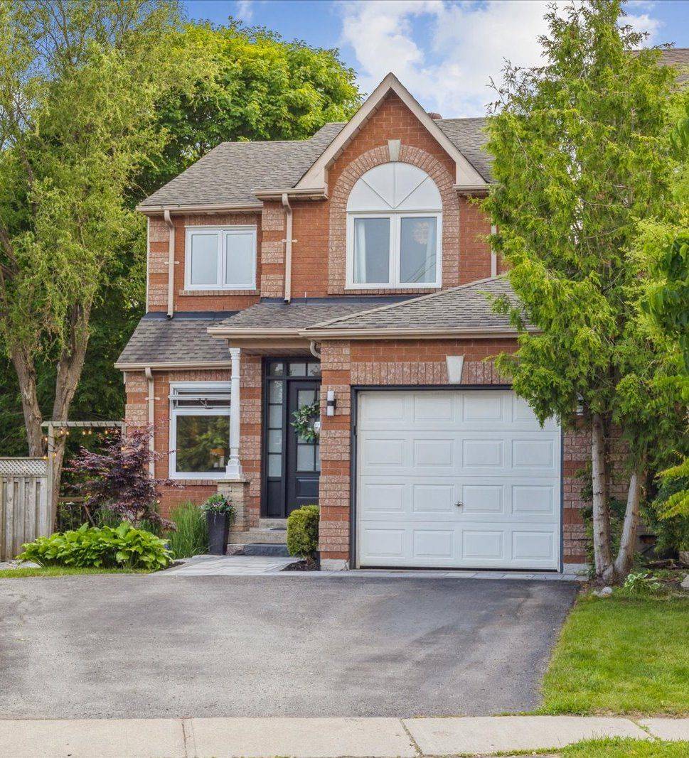 65 Fry CRES, Clarington, ON L1C 4Y3