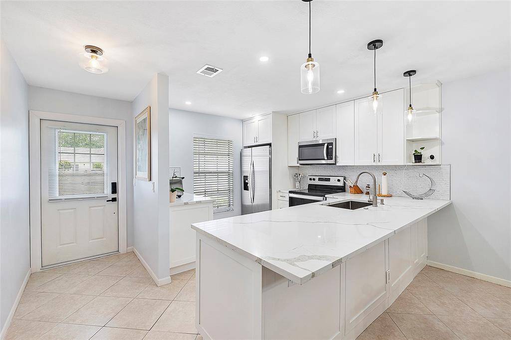 Lake Worth, FL 33467