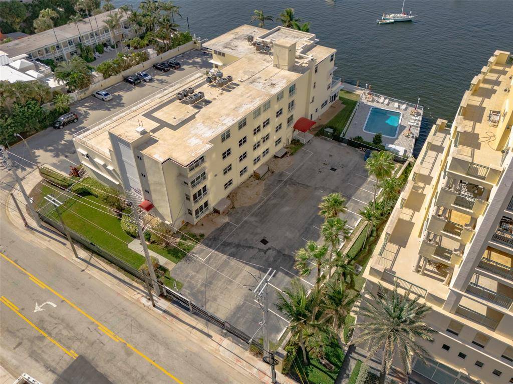 Fort Lauderdale, FL 33304,125 N Birch Rd