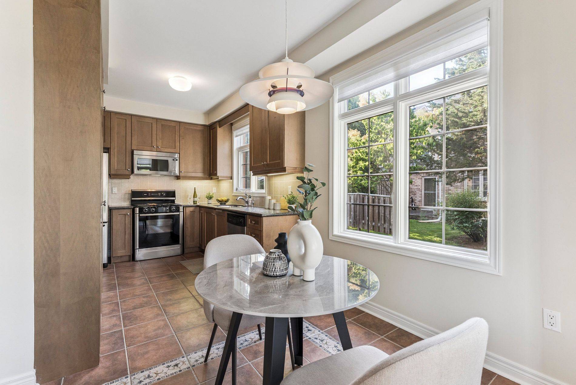 Markham, ON L6E 2A2,54 Louisbourg WAY W
