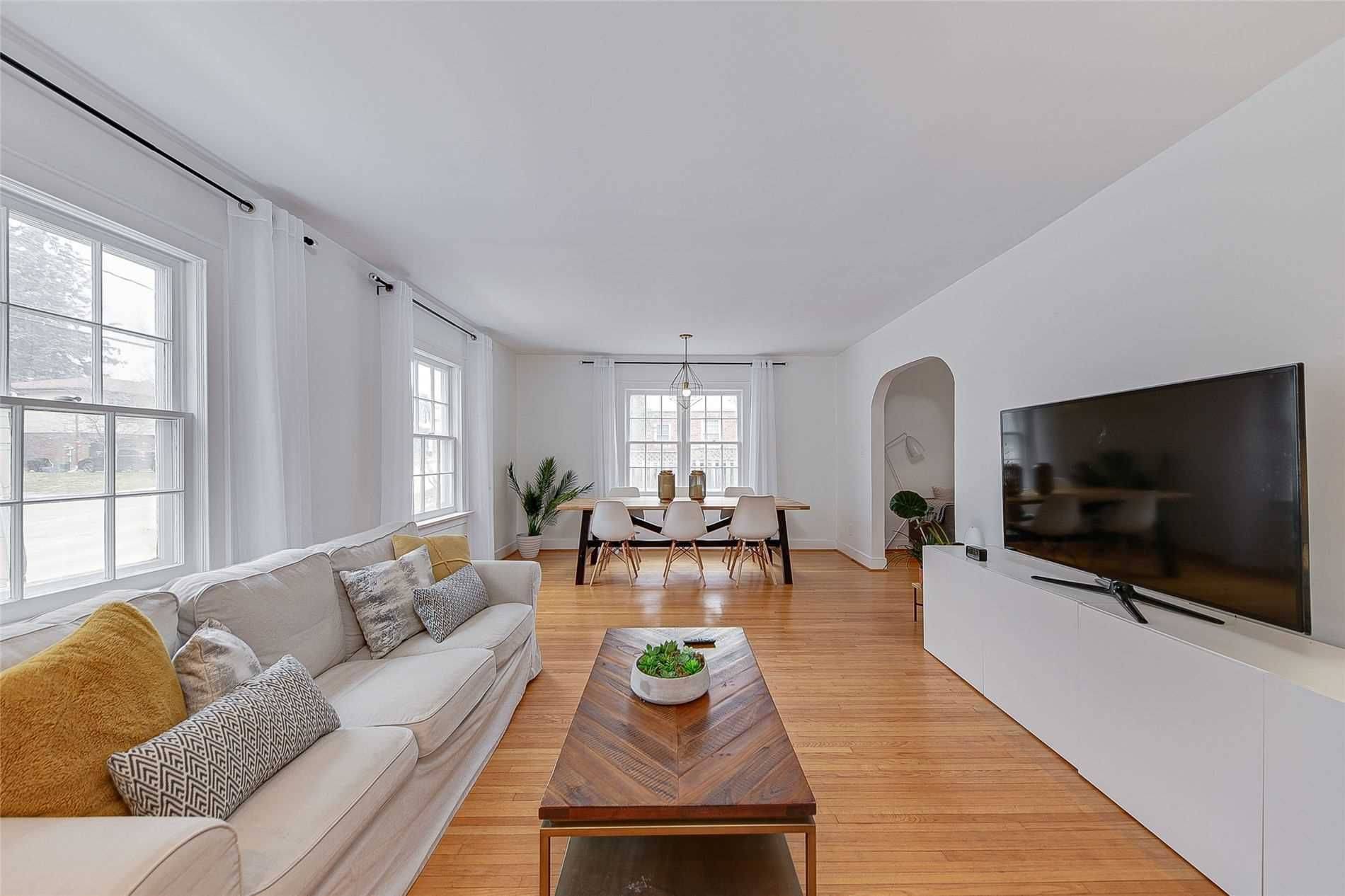 Barrie, ON L4M 2C3,77 Wellington ST E