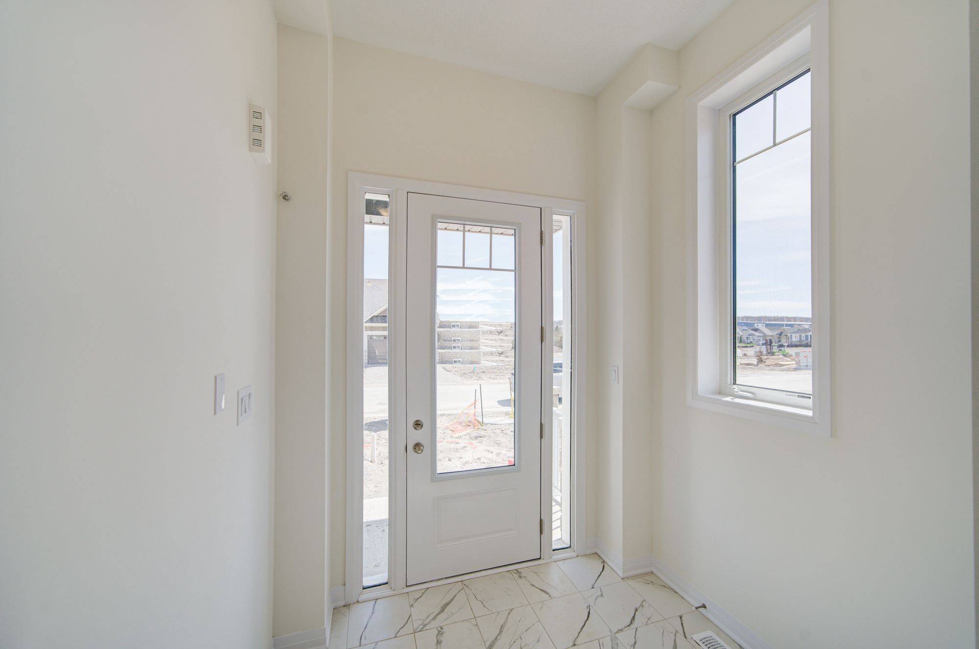 Midland, ON L4R 0J1,564 Hudson CRES