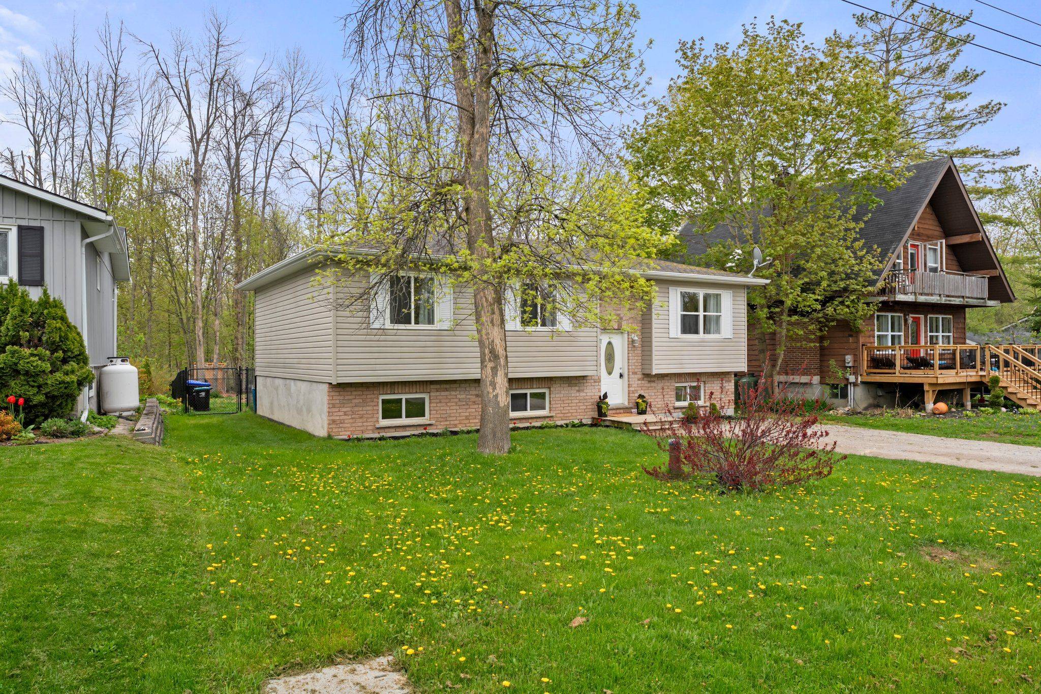 Ramara, ON L3V 0S2,3995 Woodland DR