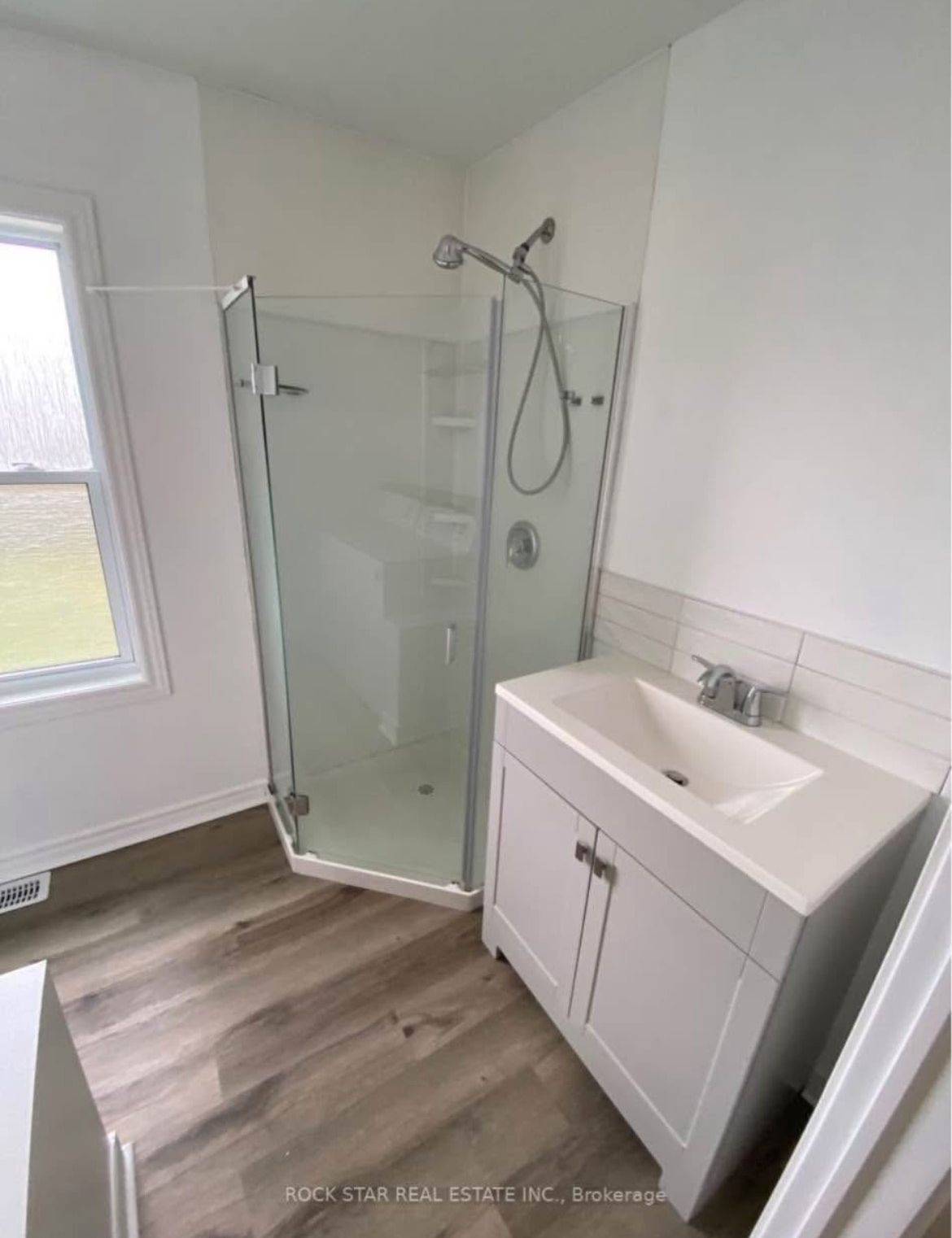 Port Colborne, ON L3K 1R6,106 Chestnut ST