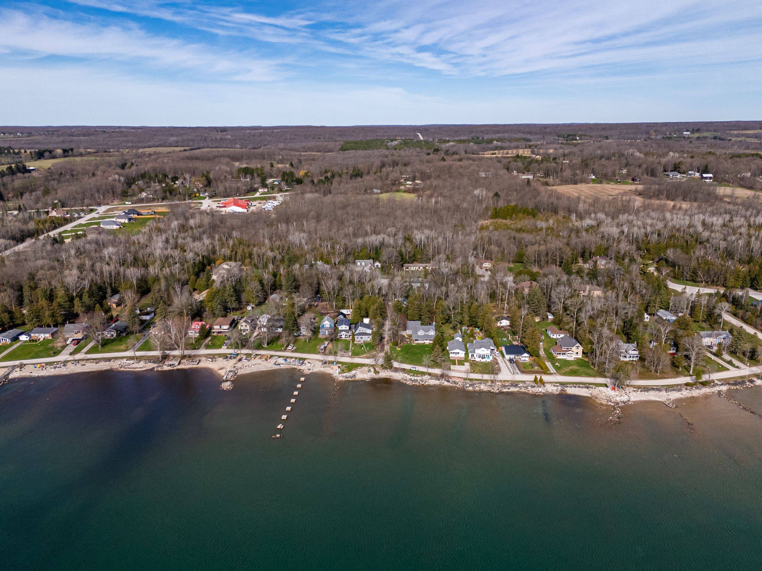 Georgian Bluffs, ON N4K 5N4,106 Washington AVE