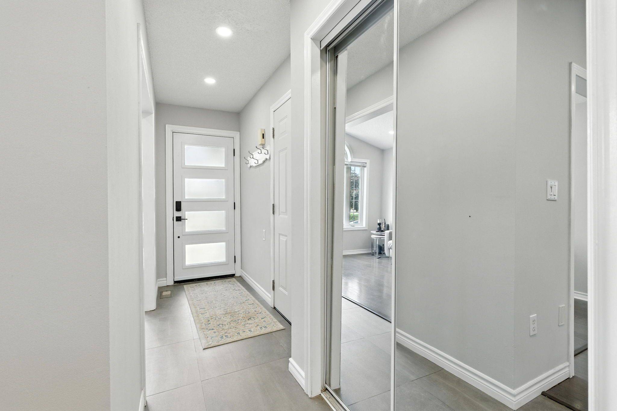Hamilton, ON L9A 3X8,286 E 12TH ST