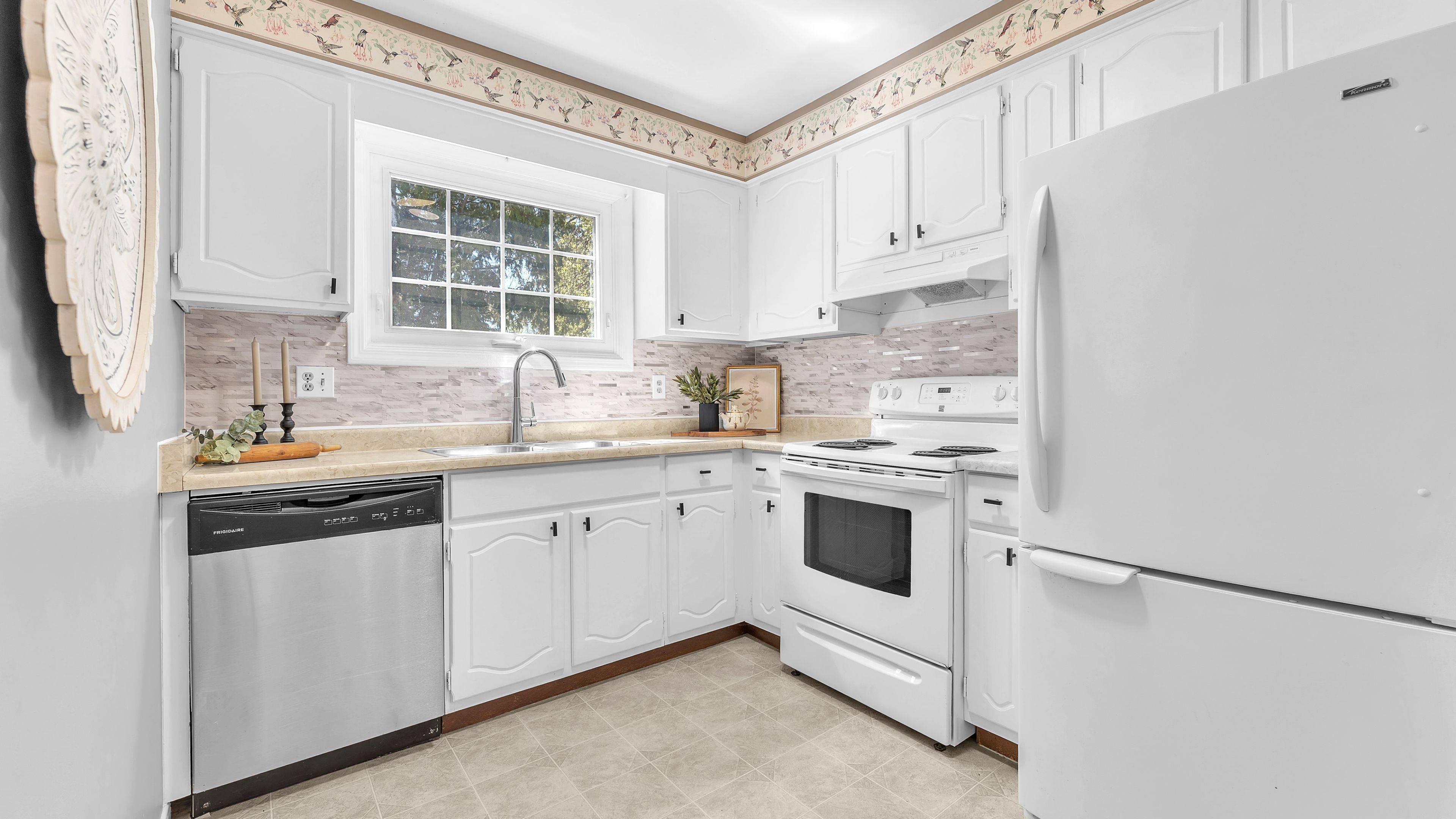London North, ON N6G 2W7,113 Monmore RD