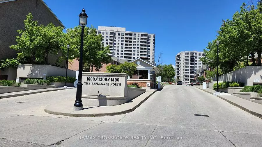 Pickering, ON L1V 6V4,1000 The Esplanade North N/A #1412