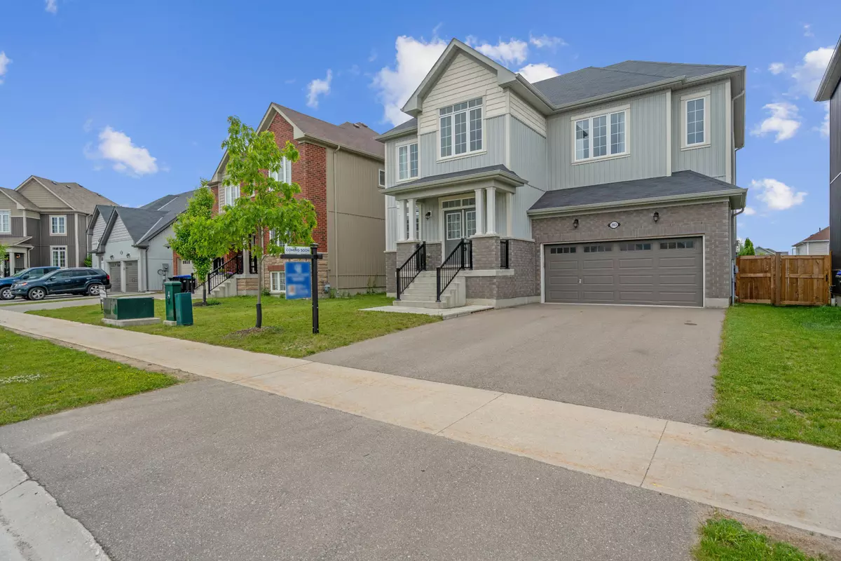 Clearview, ON L0M 1S0,203 Roy DR