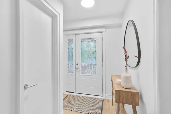 Mississauga, ON L5M 1T7,38 Joycelyn DR