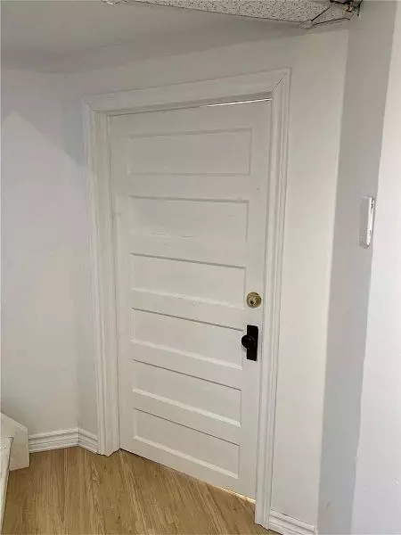 Toronto W01, ON M6R 1C8,84 Merrick ST #(LOWER)