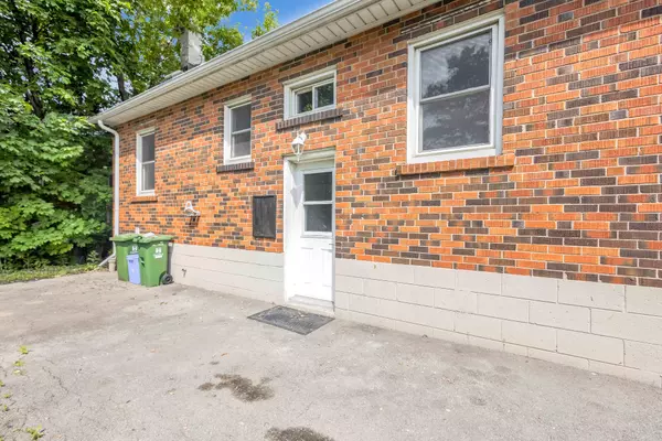 Hamilton, ON L9C 3M4,44 West 4th ST #Lower Level