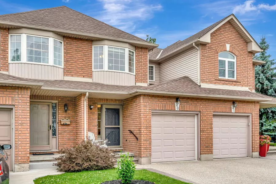 348 Highland RD E #20, Hamilton, ON L8J 3W5