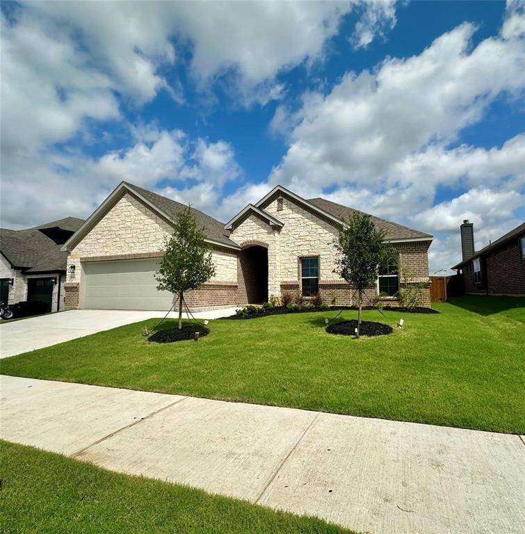1910 Lake Tahoe Lane, Cleburne, TX 76033