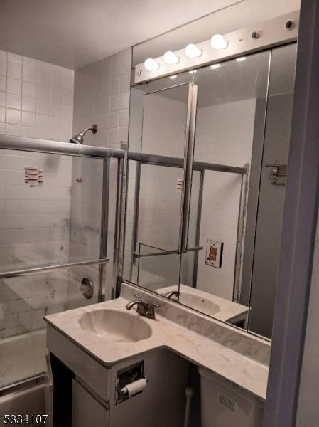 Newark City, NJ 07102,111 mulberry