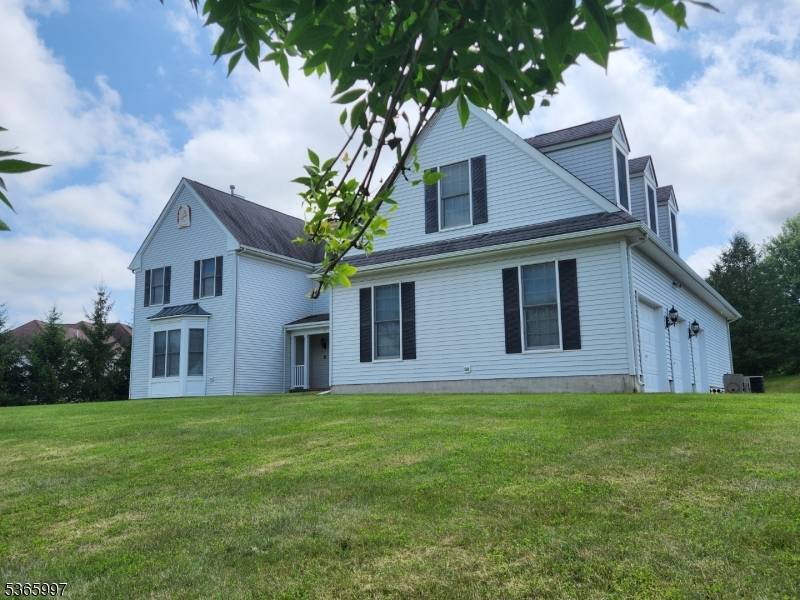 Raritan Twp., NJ 08822,3 Manchur Ct