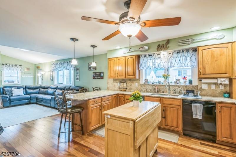 Parsippany-troy Hills Twp., NJ 07034,2 Beechwood Ave