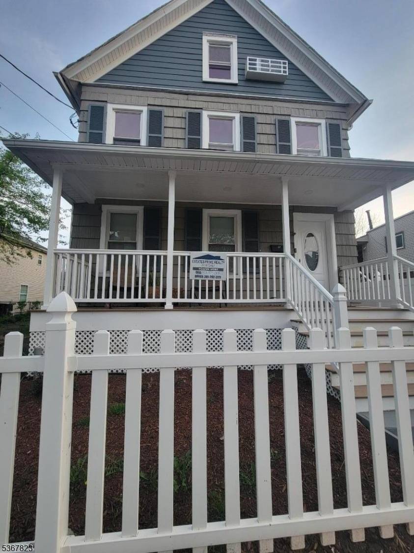 621 Roosevelt Ave, Carteret Boro, NJ 07008