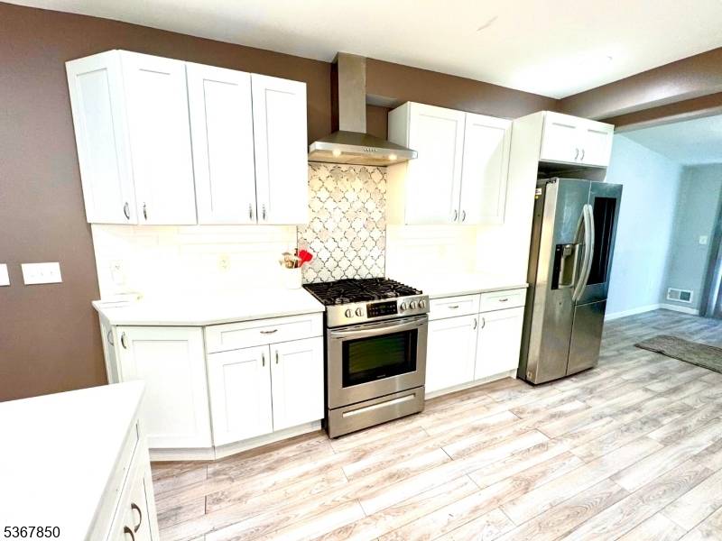 Teaneck Twp., NJ 07666,194 Elm Ave