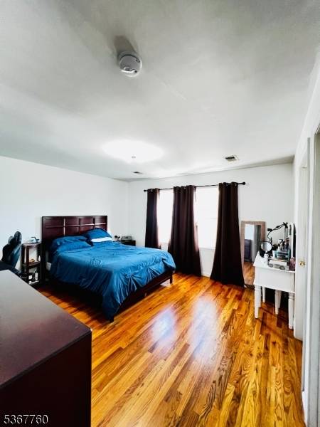 Elizabeth City, NJ 07201,952 Flora St Unit 2 #2