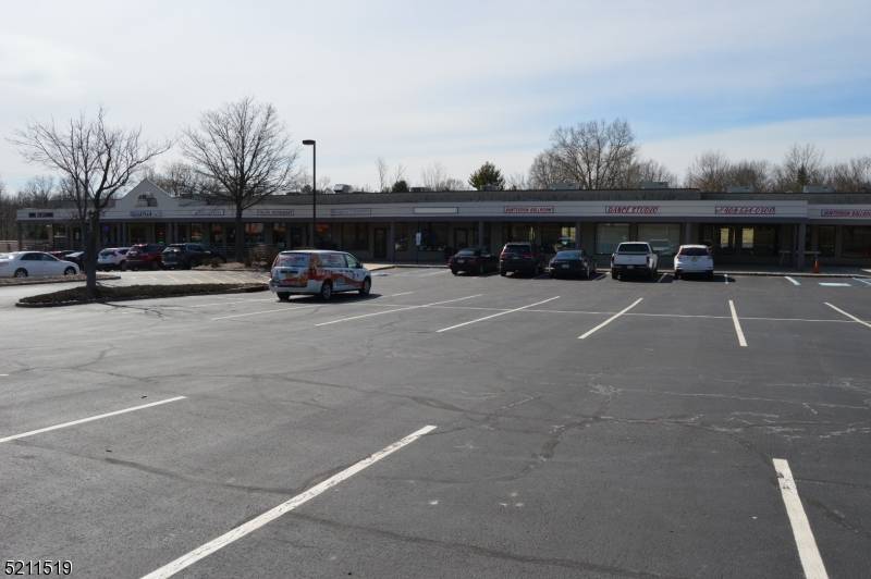 Readington Twp., NJ 08889,431 Route 22 East, Unit 16