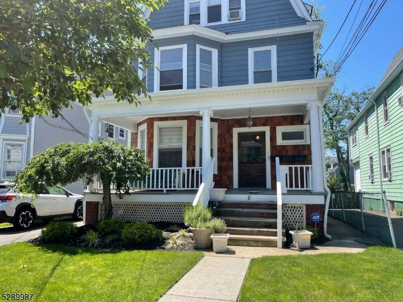 8 Swaine Pl, West Orange Twp., NJ 07052
