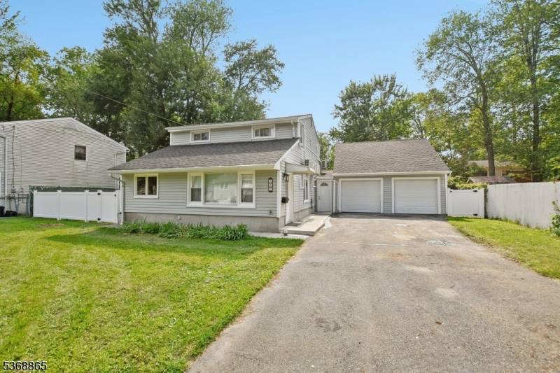 127 Camden Rd, Parsippany-troy Hills Twp., NJ 07054