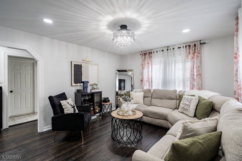 Linden City, NJ 07036,404 Cranford Ave