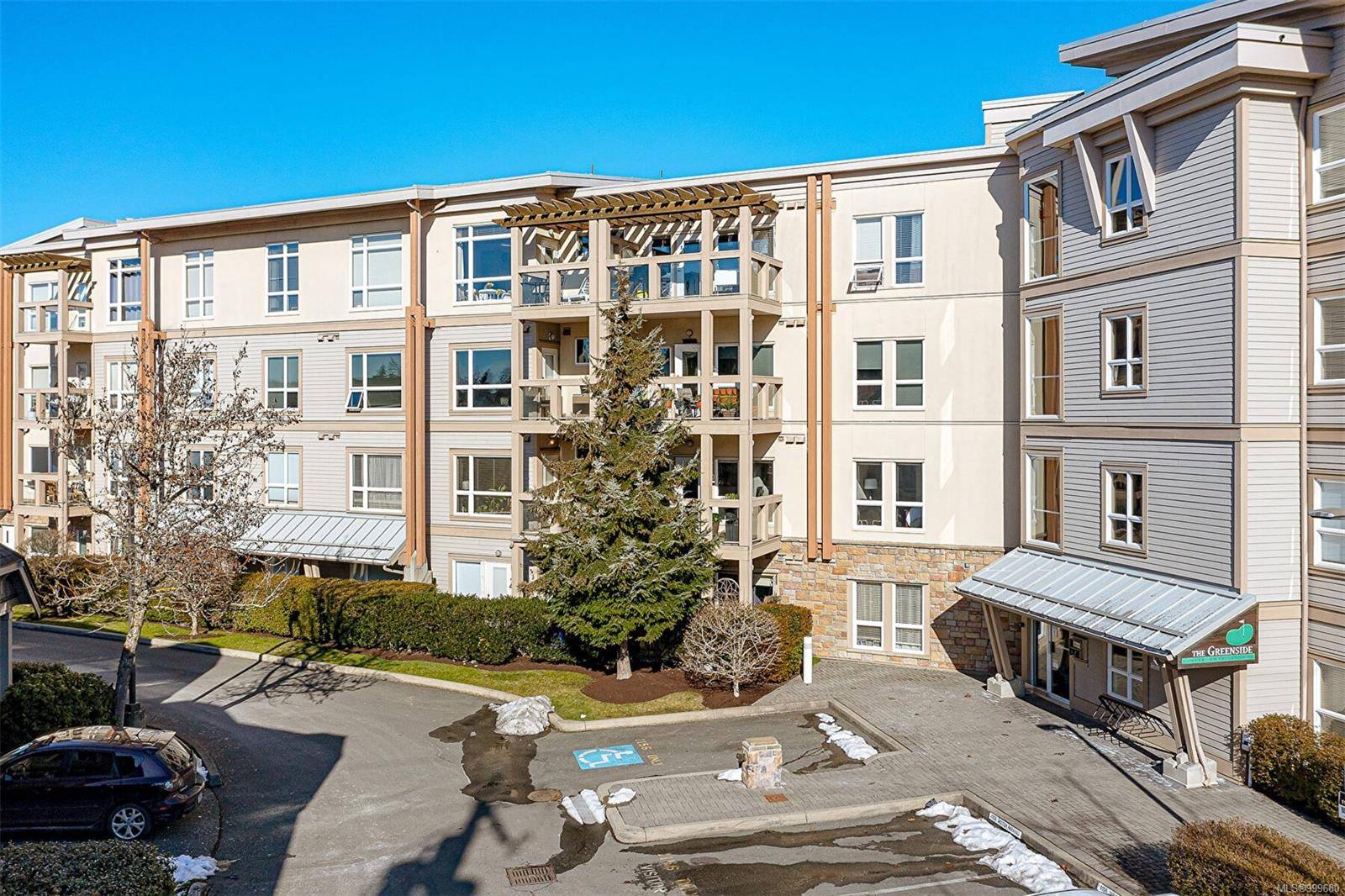 Esquimalt, BC V9A 4P7,1156 Colville Rd #305