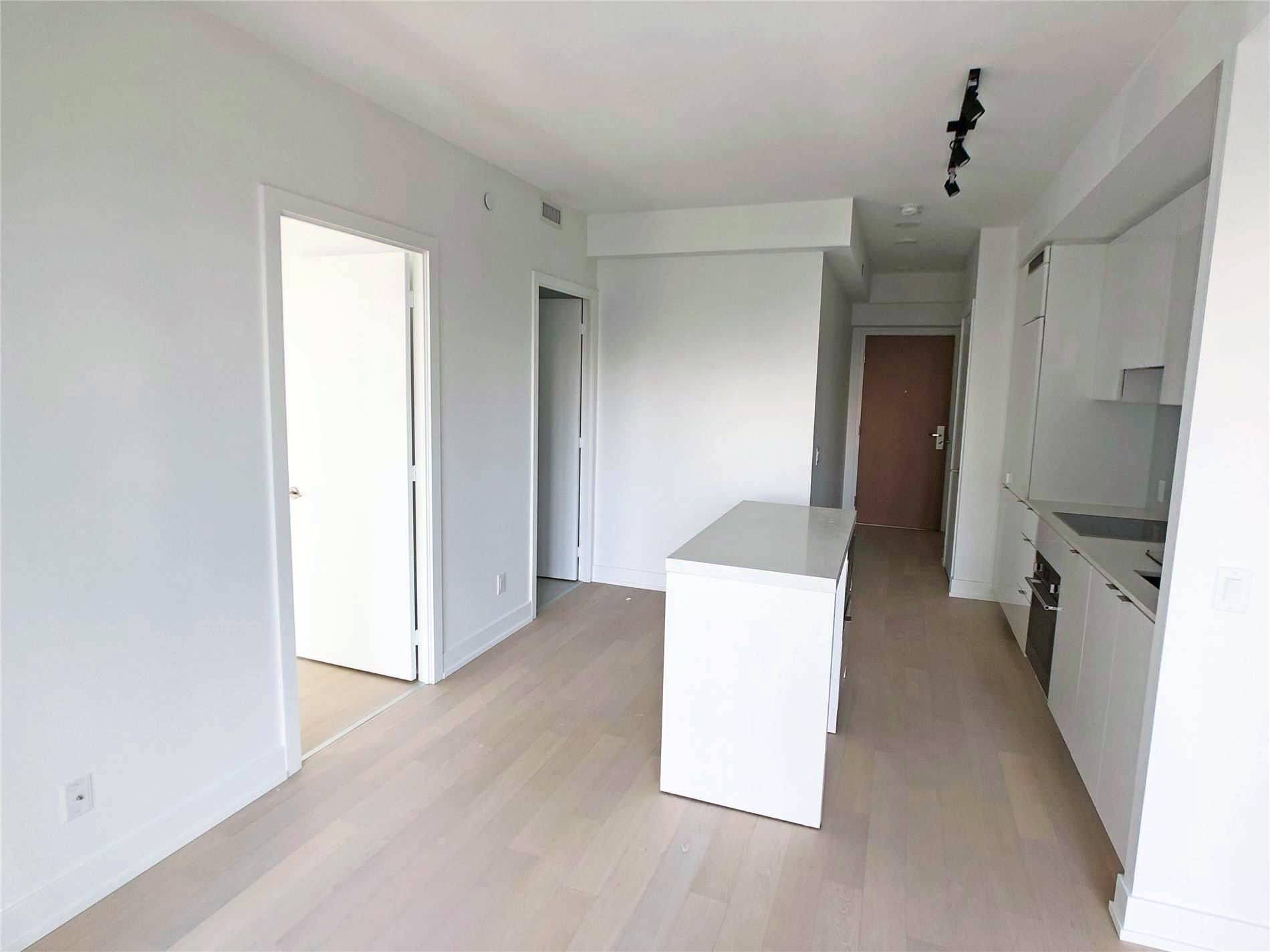 Toronto C01, ON M4Y 0E9,7 Grenville ST #2513